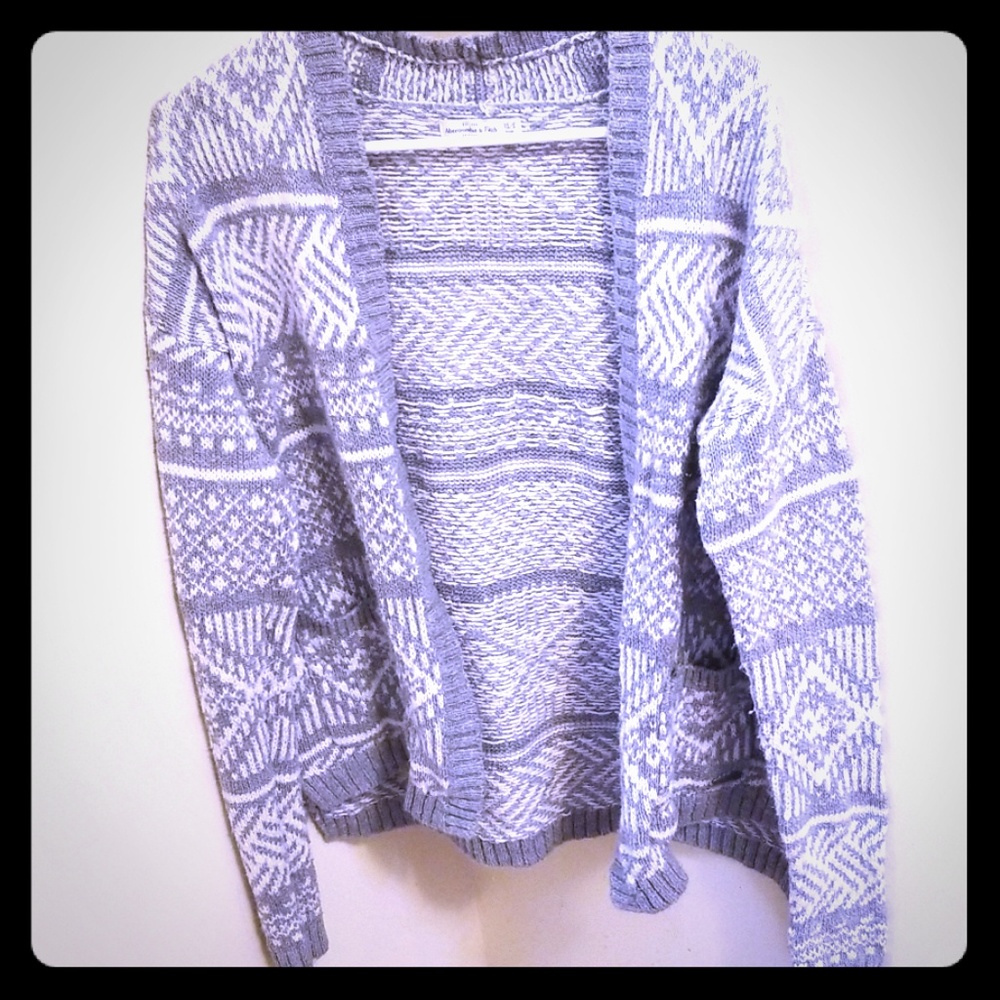 Abercrombie & Fitch sweater